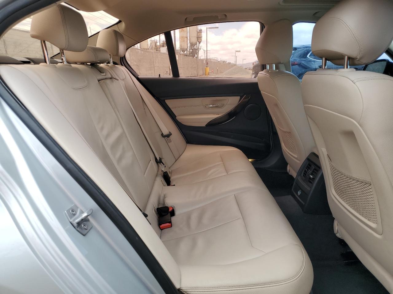 2015 BMW 328 I VIN: WBA3A5G52FNS89254 Lot: 56765135