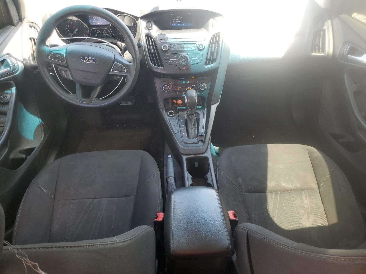 2018 Ford Focus Se VIN: 1FADP3FE2JL293021 Lot: 56907095