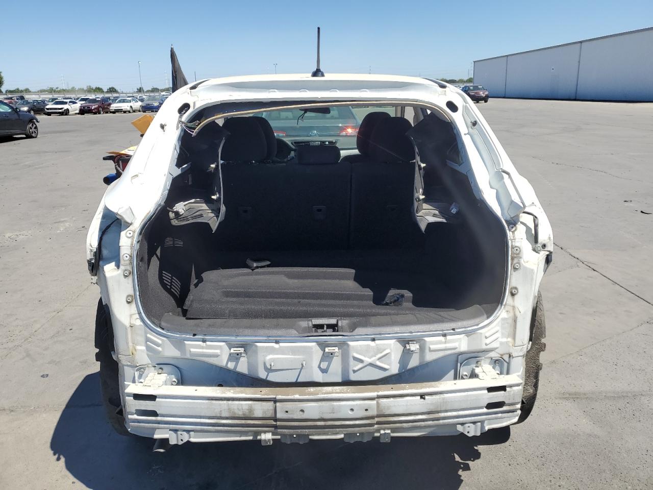 JN1BJ1CPXJW104632 NISSAN ROGUE 2018