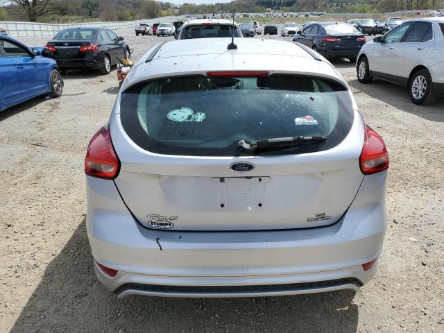  FORD FOCUS 2015 Srebrny