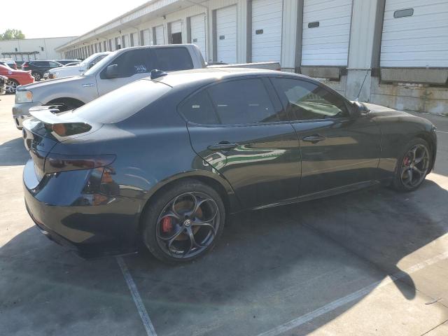  ALFA ROMEO GIULIA 2017 Чорний