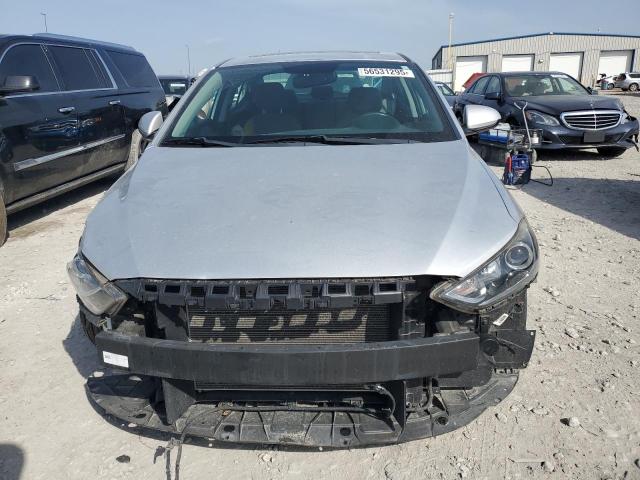  HYUNDAI ELANTRA 2018 Серебристый