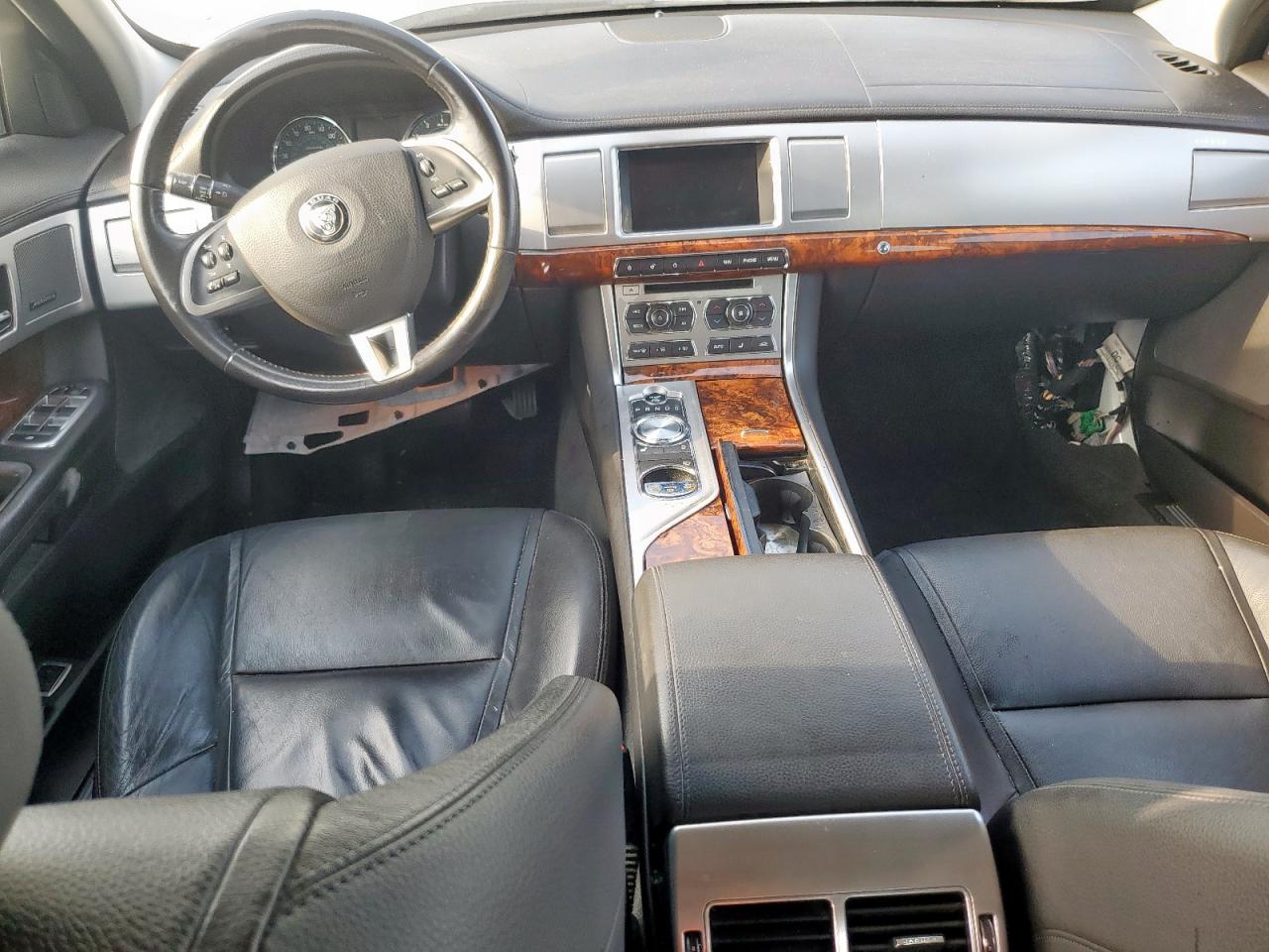 2015 Jaguar Xf 2.0T Premium VIN: SAJWA0FS2FPU88689 Lot: 57230325