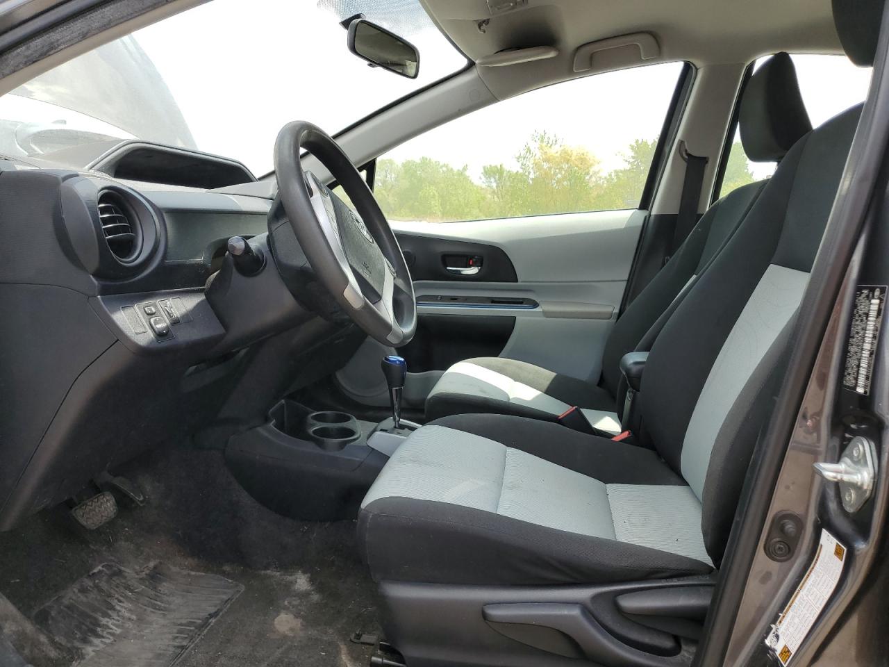 2013 Toyota Prius C VIN: JTDKDTB37D1047063 Lot: 56531465