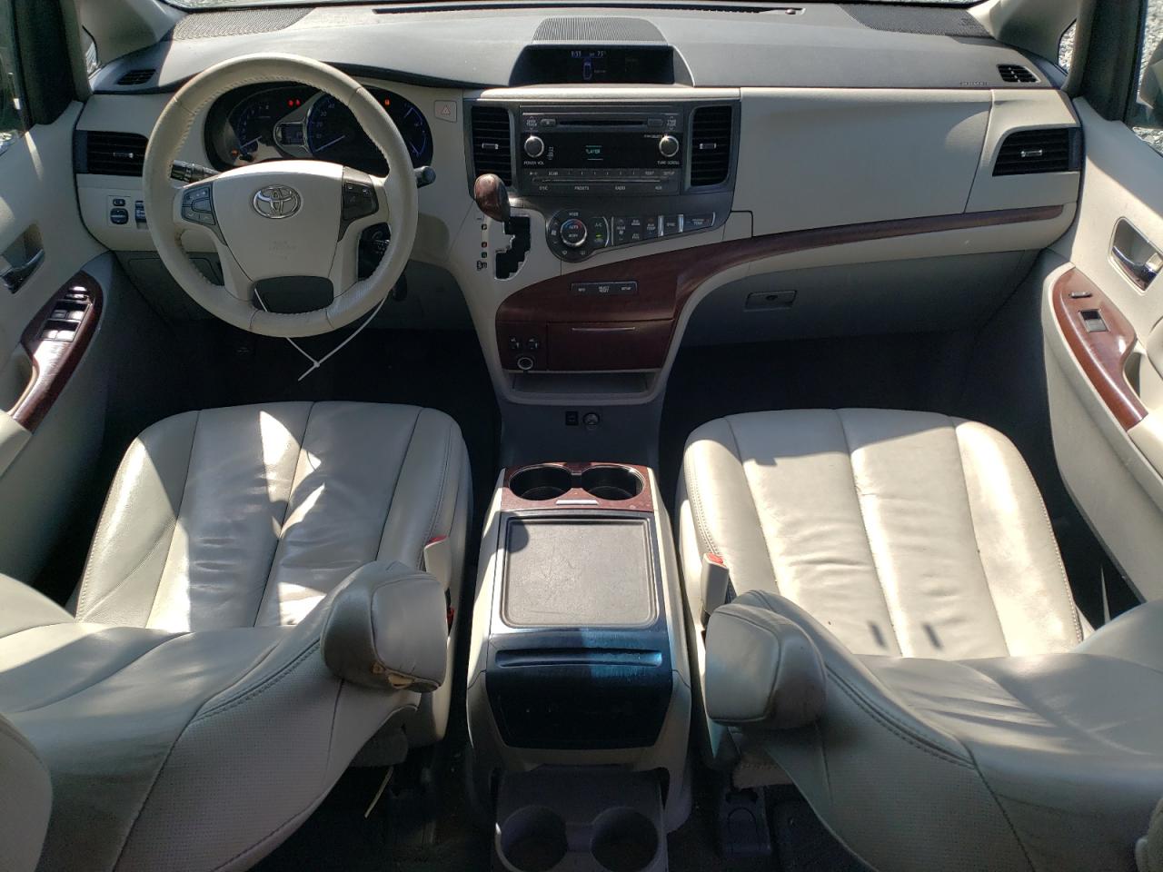 2013 Toyota Sienna Xle VIN: 5TDYK3DC0DS306024 Lot: 56748315