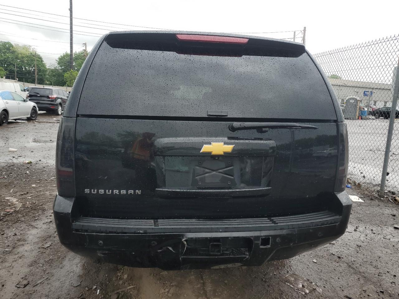 2014 Chevrolet Suburban C1500 Lt VIN: 1GNSCJE09ER228409 Lot: 55901885