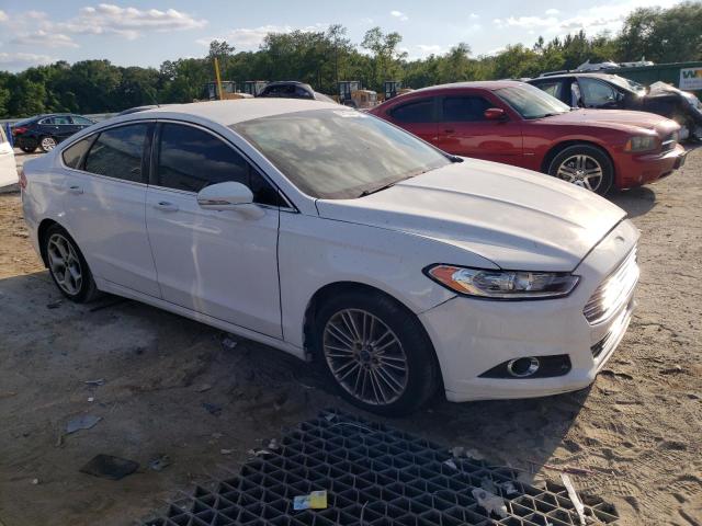 Sedans FORD FUSION 2013 White