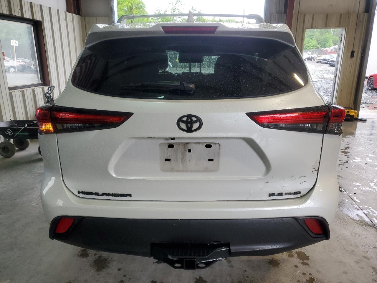 2022 Toyota Highlander Xle VIN: 5TDGZRBH4NS195276 Lot: 56879205