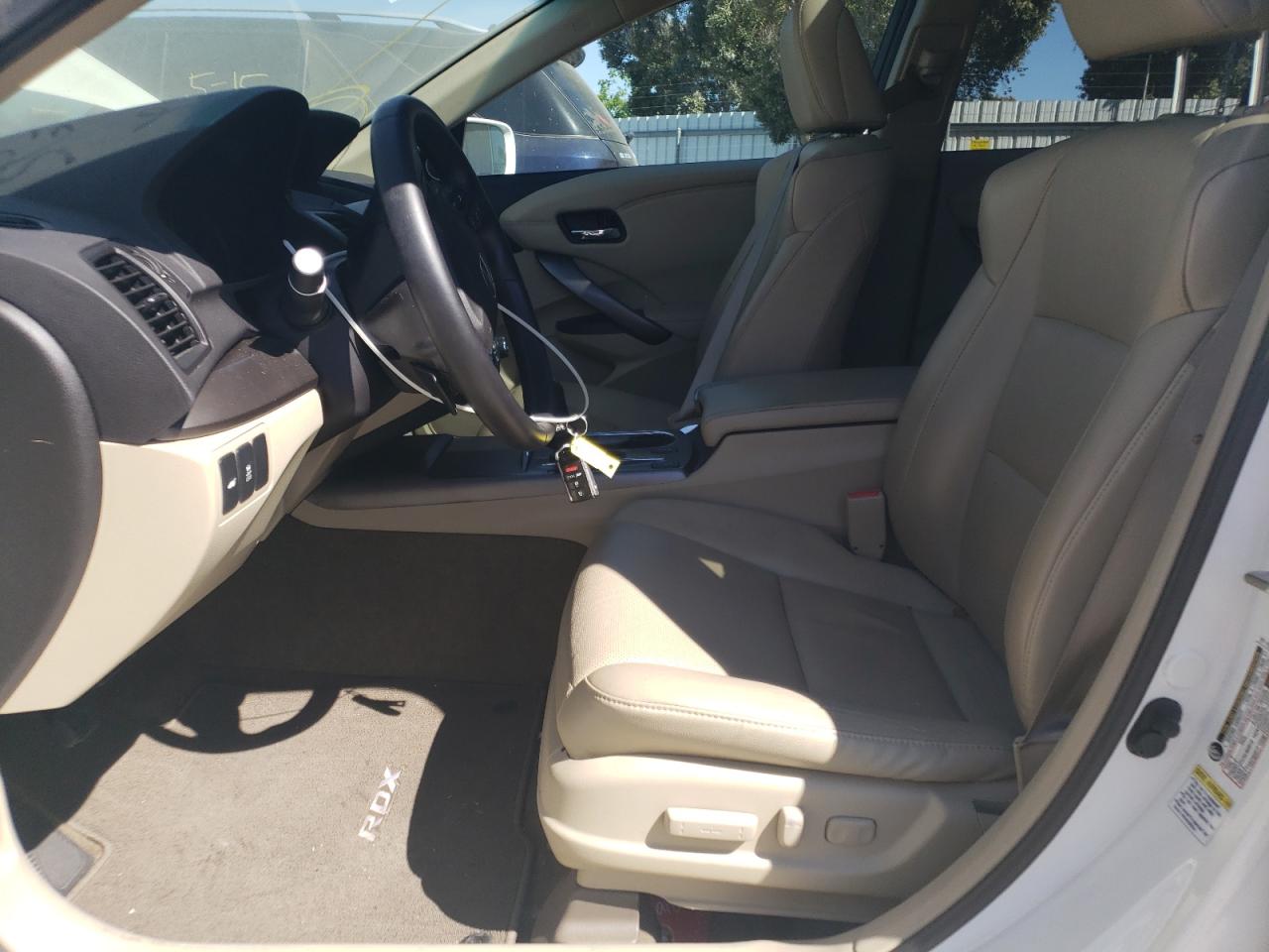 5J8TB3H55FL011352 2015 Acura Rdx Technology