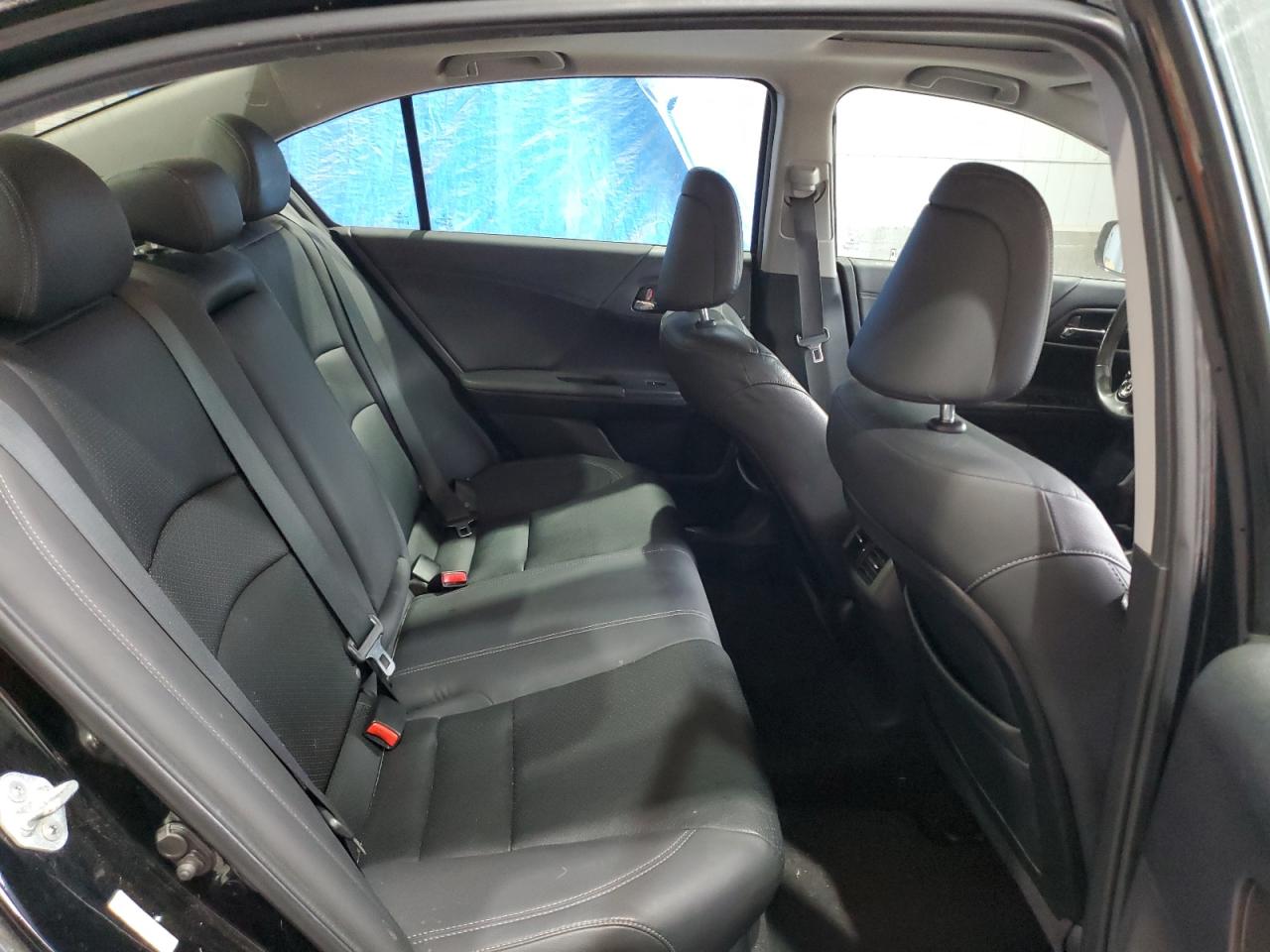 2013 Honda Accord Exl VIN: 1HGCR2F82DA215764 Lot: 56940845