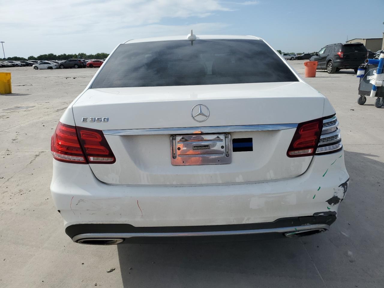 2015 Mercedes-Benz E 350 VIN: WDDHF5KB9FB136868 Lot: 56511365