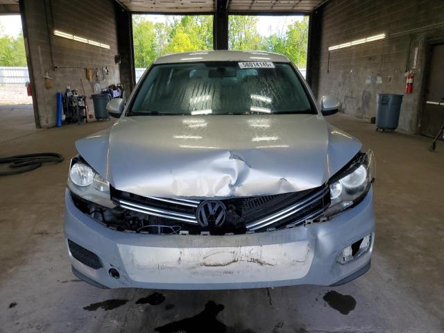  VOLKSWAGEN TIGUAN 2013 Серебристый