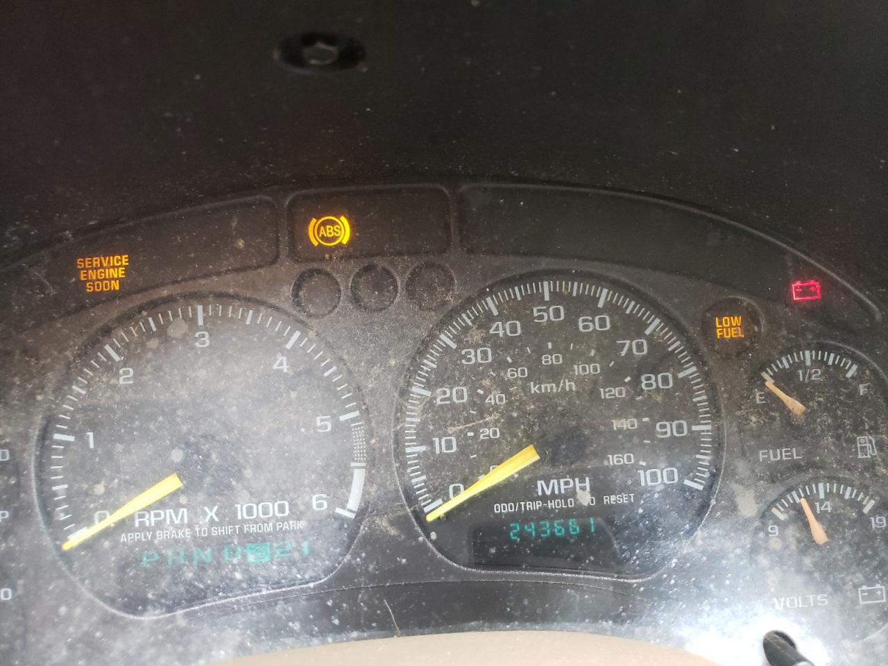 2000 Chevrolet Blazer VIN: 1GNCS13W6Y2155253 Lot: 55951095