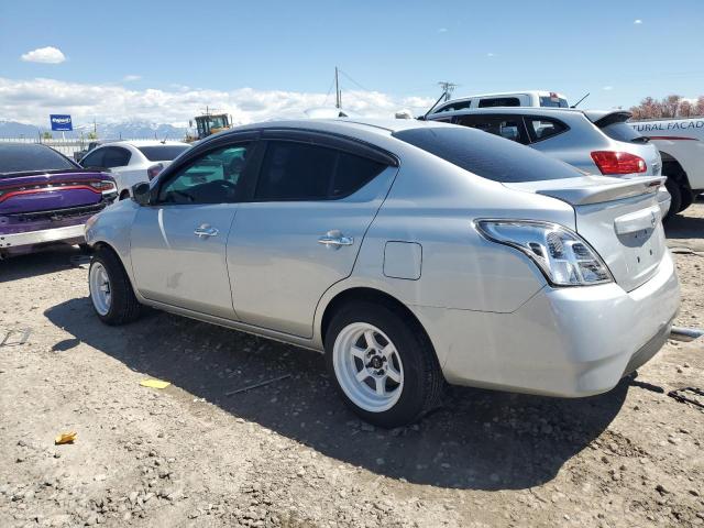  NISSAN VERSA 2017 Сріблястий