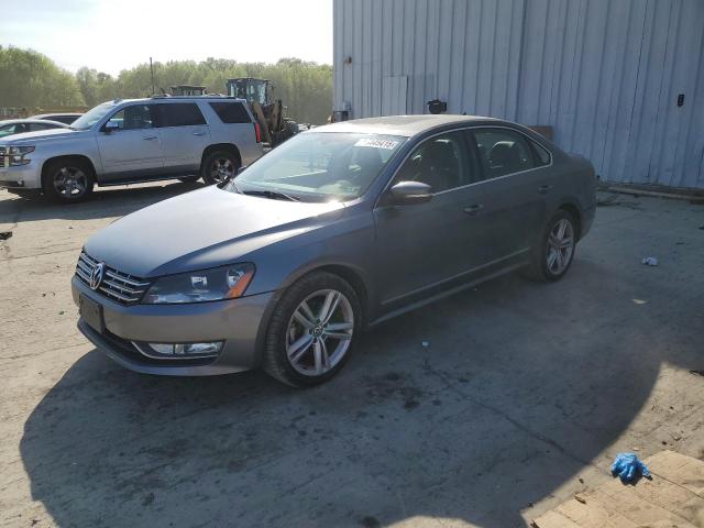 Sedans VOLKSWAGEN PASSAT 2013 Szary
