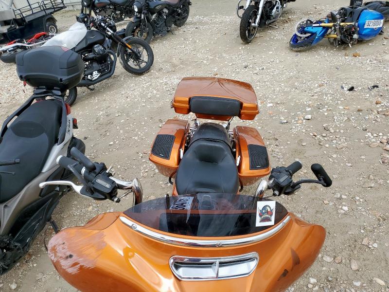 undisplay HARLEY-DAVIDSON FL 2016 Оранжевий