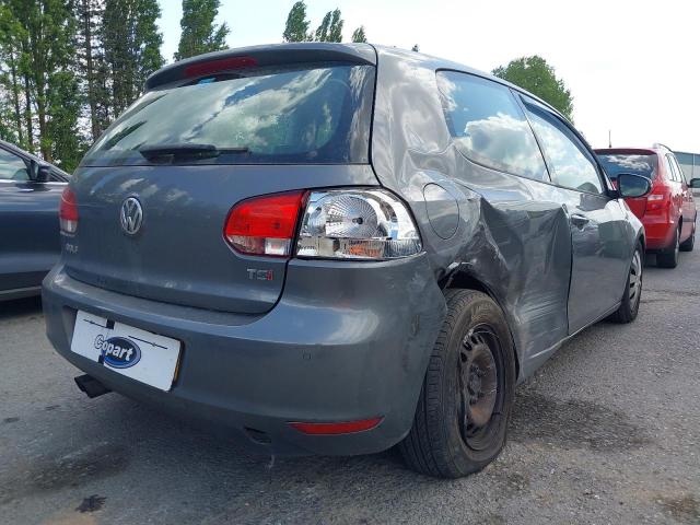 2010 VOLKSWAGEN GOLF SE TS