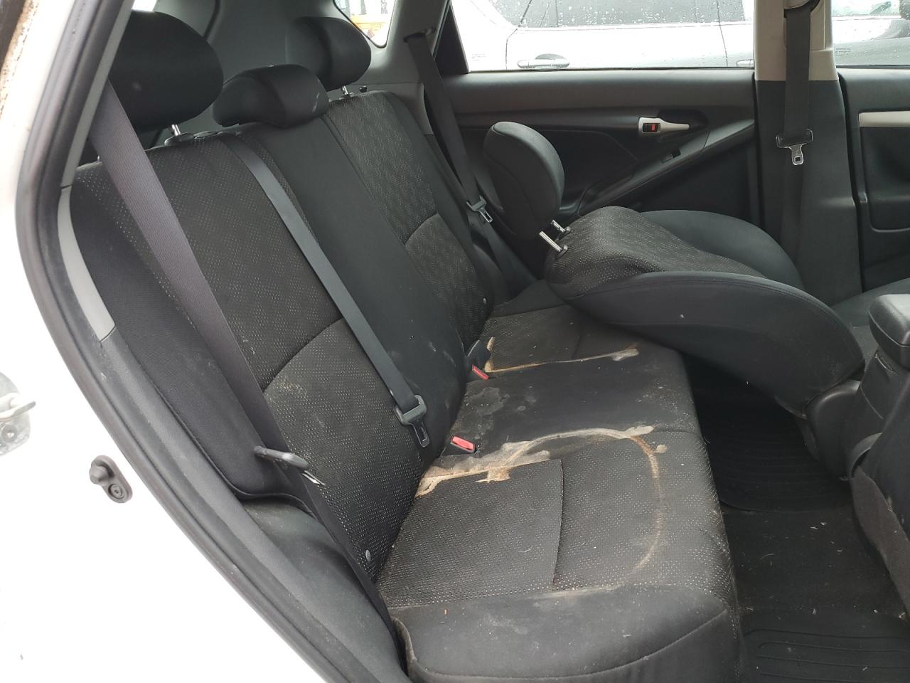 2010 Pontiac Vibe VIN: 5Y2SP6E03AZ412104 Lot: 56875495