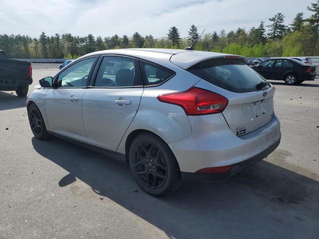 Хетчбеки FORD FOCUS 2016 Сріблястий