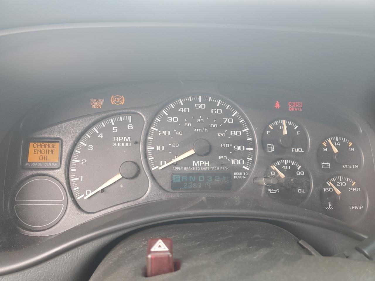 2002 Chevrolet Tahoe C1500 VIN: 1GNEC13V62J309812 Lot: 64057225