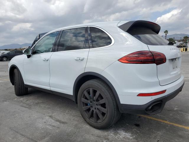 Паркетники PORSCHE CAYENNE 2016 Белы