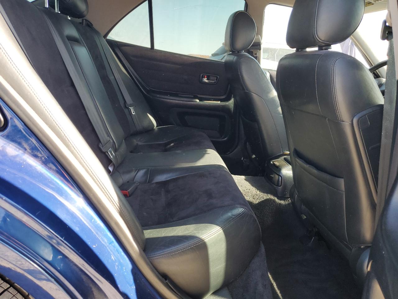 2001 Lexus Is 300 VIN: JTHBD182X10028350 Lot: 57516405
