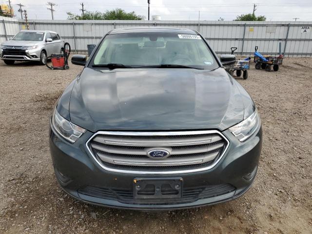 Седани FORD TAURUS 2016 Зелений