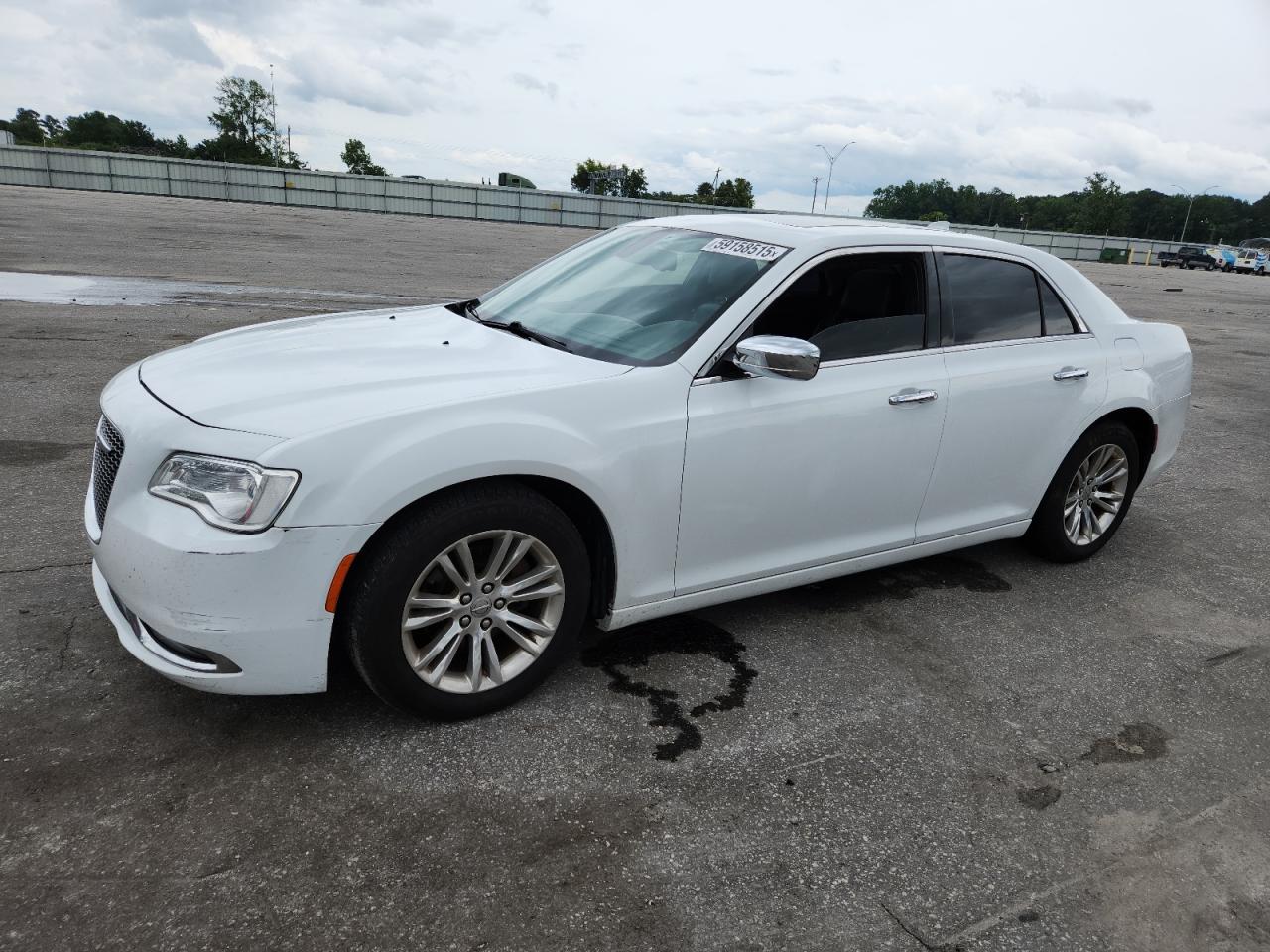 Dunn, NC에서 판매 중인 2017 Chrysler 300C - Water/Flood