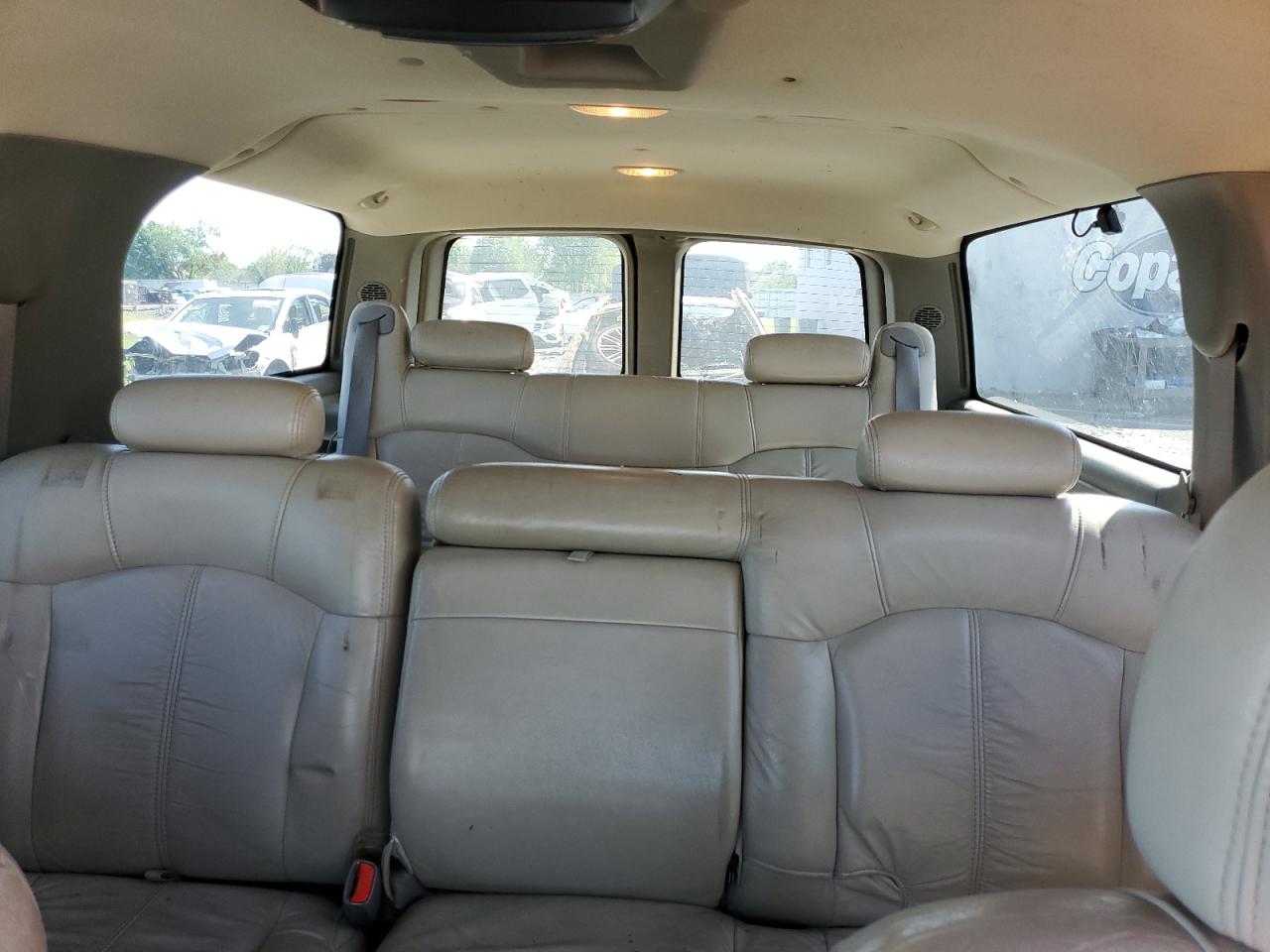 2001 Chevrolet Suburban K1500 VIN: 3GNFK16T01G108599 Lot: 56253375