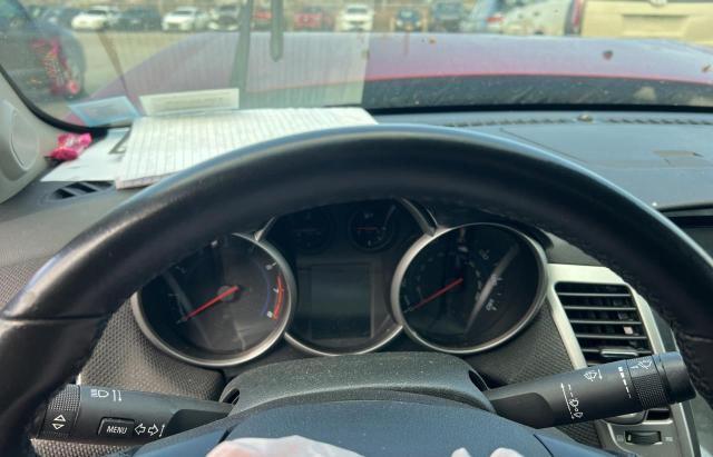 Sedans CHEVROLET CRUZE 2012 Red