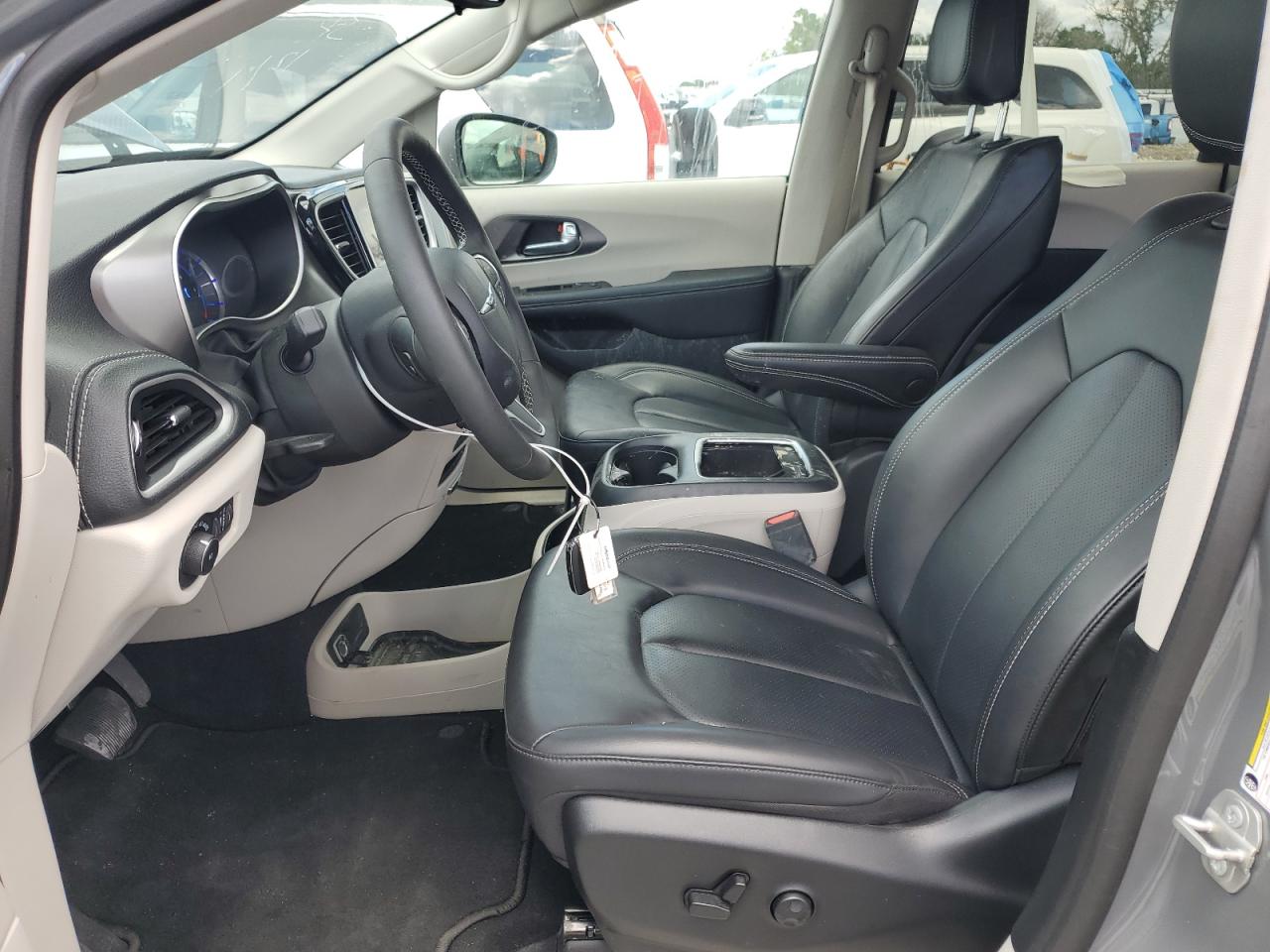 2023 Chrysler Pacifica Hybrid Touring L VIN: 2C4RC1L70PR554281 Lot: 56867205