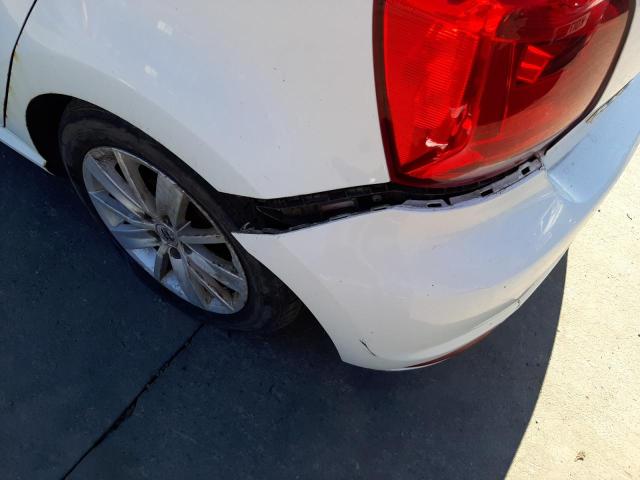 2014 VOLKSWAGEN POLO SE