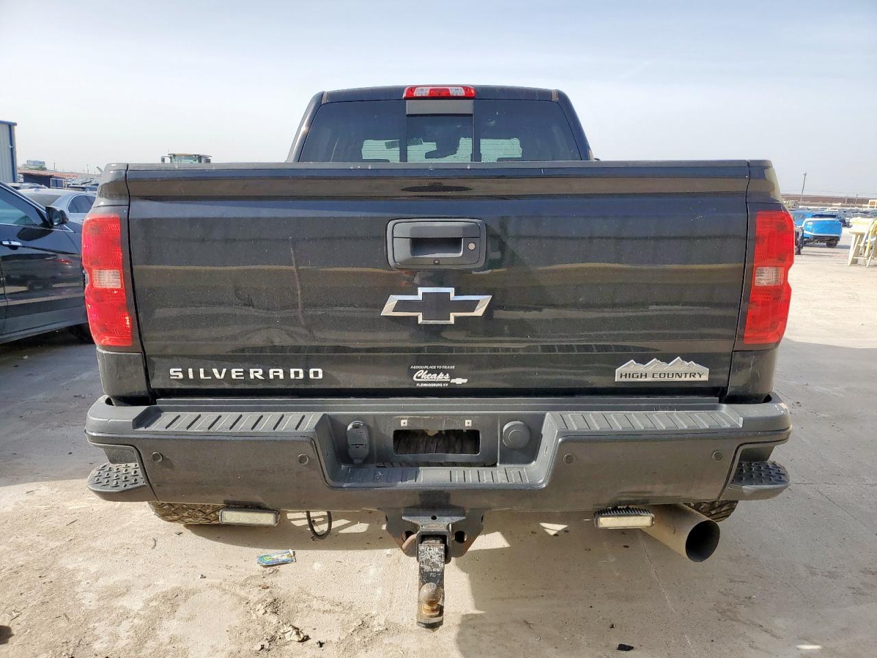 2018 Chevrolet Silverado K2500 High Country VIN: 1GC1KXEY7JF213404 Lot: 56875115