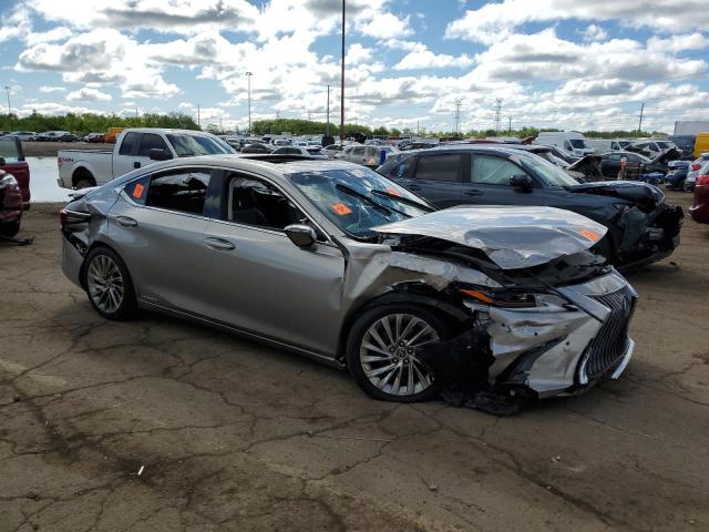  LEXUS ES300 2019 Srebrny