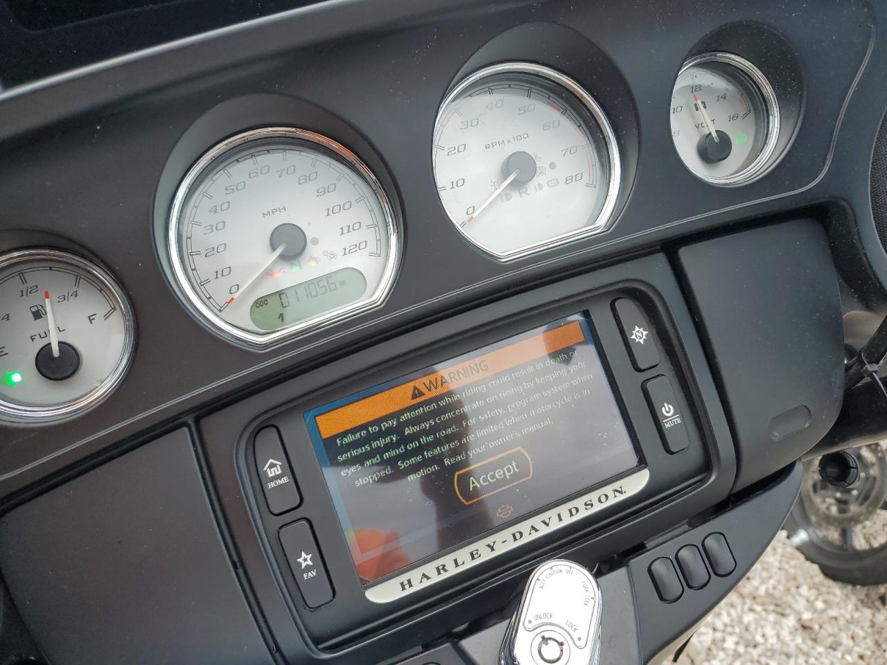 2018 Harley-Davidson Flhx Street Glide VIN: 1HD1KBC19JB662243 Lot: 56947955