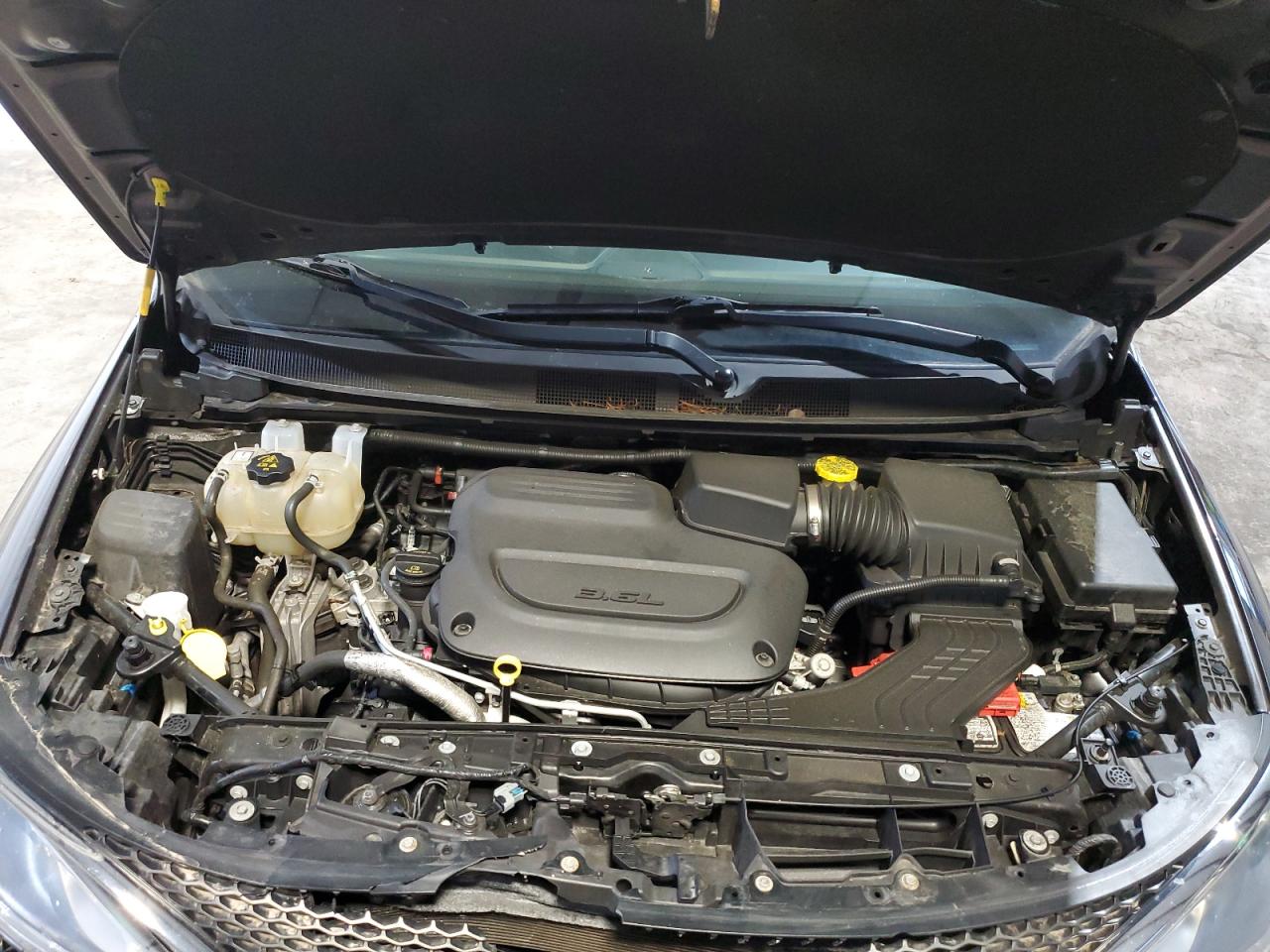 2019 Chrysler Pacifica Touring L VIN: 2C4RC1BG8KR590875 Lot: 57209035