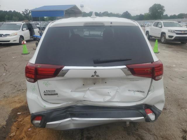 MITSUBISHI OUTLANDER 2018 Biały