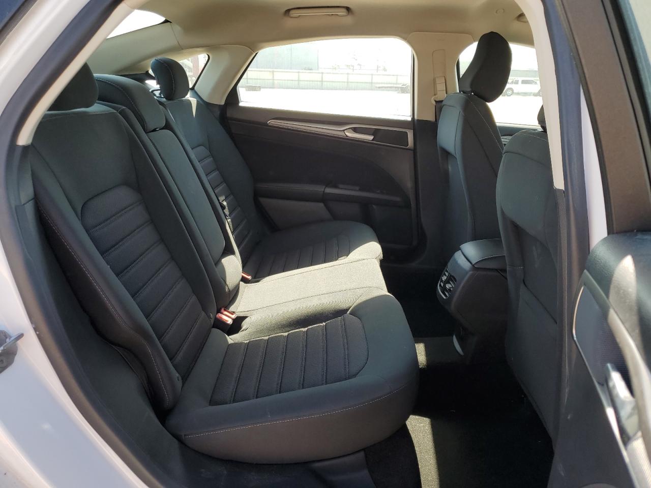 2020 Ford Fusion Se VIN: 3FA6P0LU8LR119090 Lot: 54022775