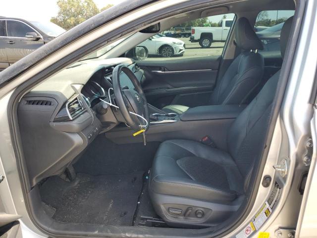  TOYOTA CAMRY 2019 Серебристый