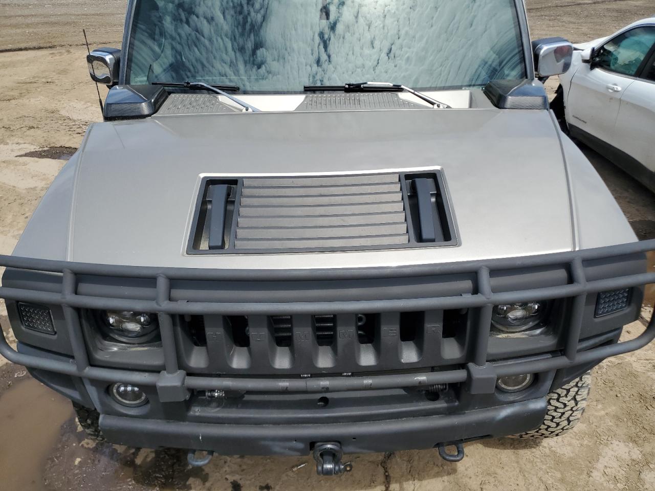 2005 Hummer H2 VIN: 5GRGN23U85H122770 Lot: 56427655