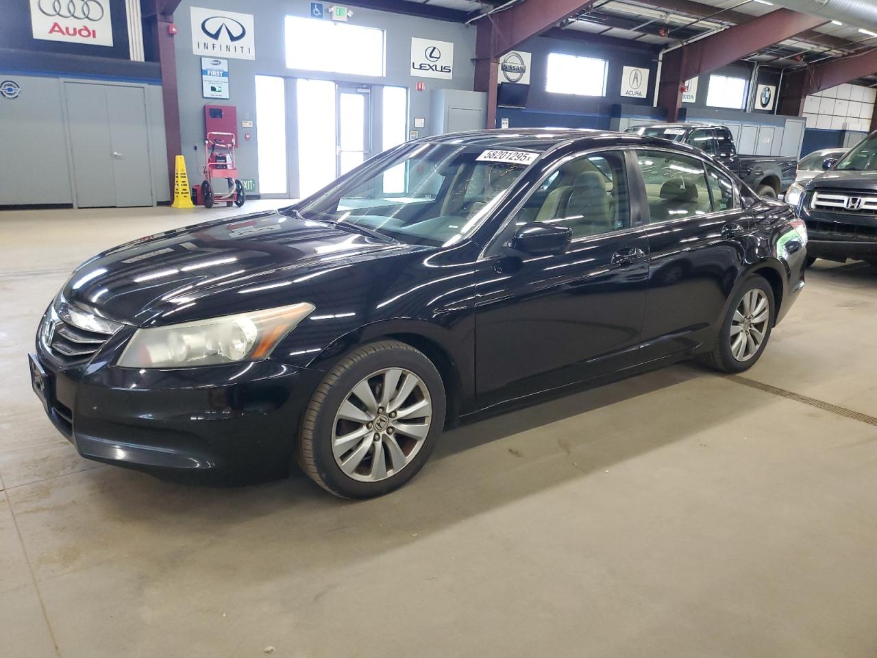 2011 Honda Accord Exl იყიდება East Granby-ში, CT - Minor Dent/Scratches