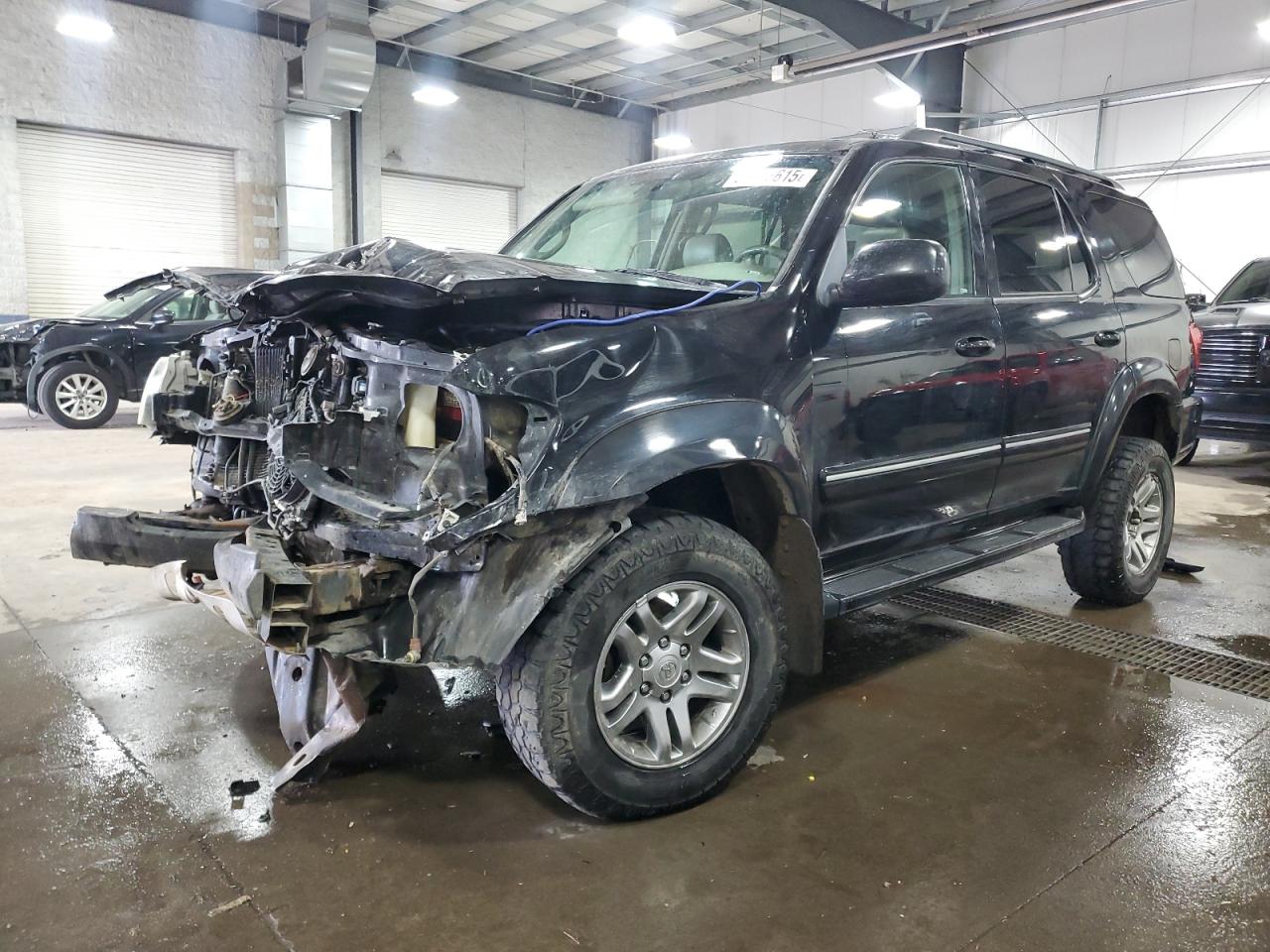 2006 Toyota Sequoia Sr5 продається в Ham Lake, MN - Front End