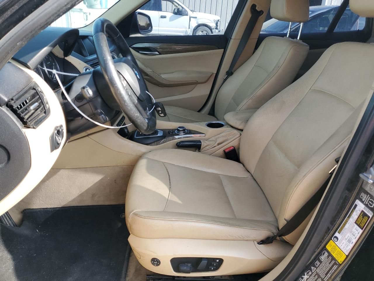 2015 BMW X1 xDrive28I VIN: WBAVL1C5XFVY34294 Lot: 56954195
