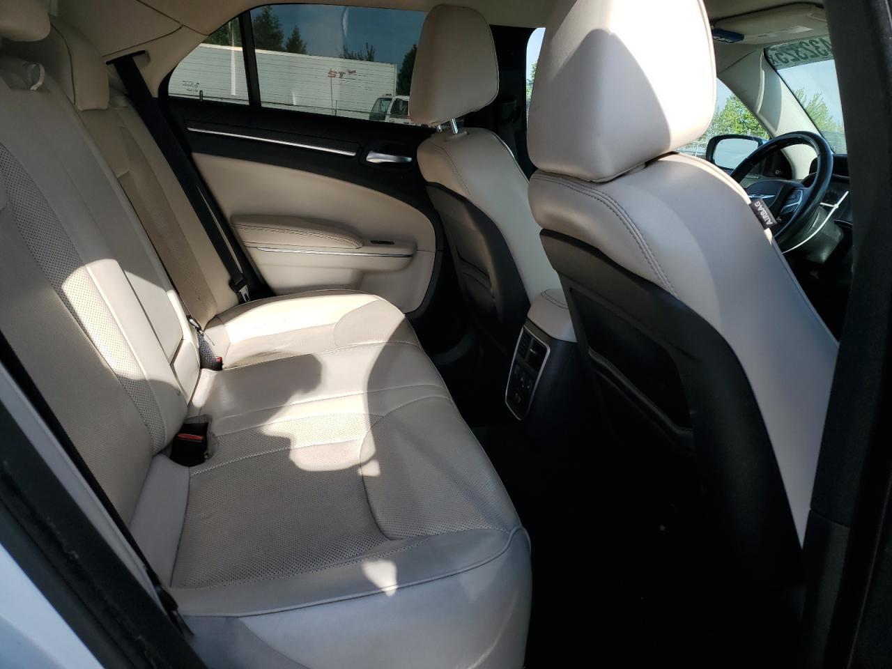2015 Chrysler 300C VIN: 2C3CCAET7FH893645 Lot: 60566515