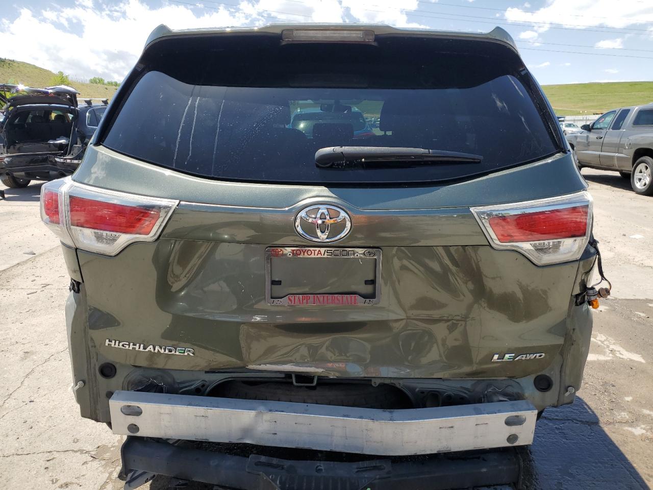 2015 Toyota Highlander Le VIN: 5TDBKRFH8FS146575 Lot: 56992035