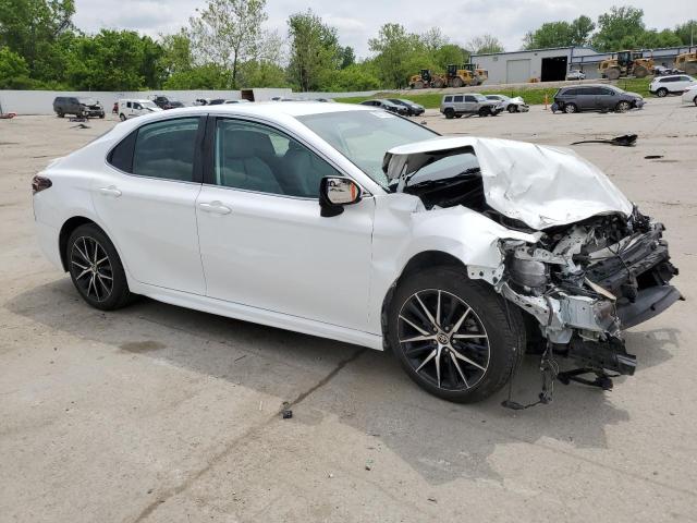  TOYOTA CAMRY 2021 Белый