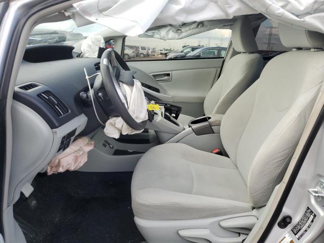  TOYOTA PRIUS 2015 Серебристый