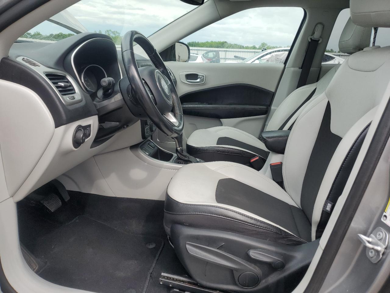 2019 Jeep Compass Latitude VIN: 3C4NJCBB8KT832713 Lot: 57109145
