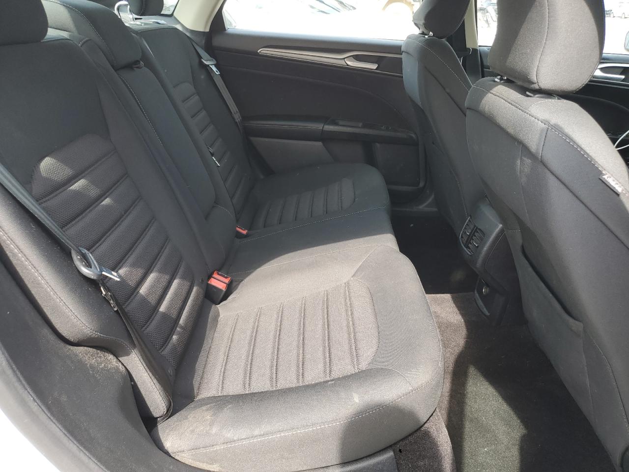 2019 Ford Fusion Se VIN: 3FA6P0LU6KR124920 Lot: 54037685