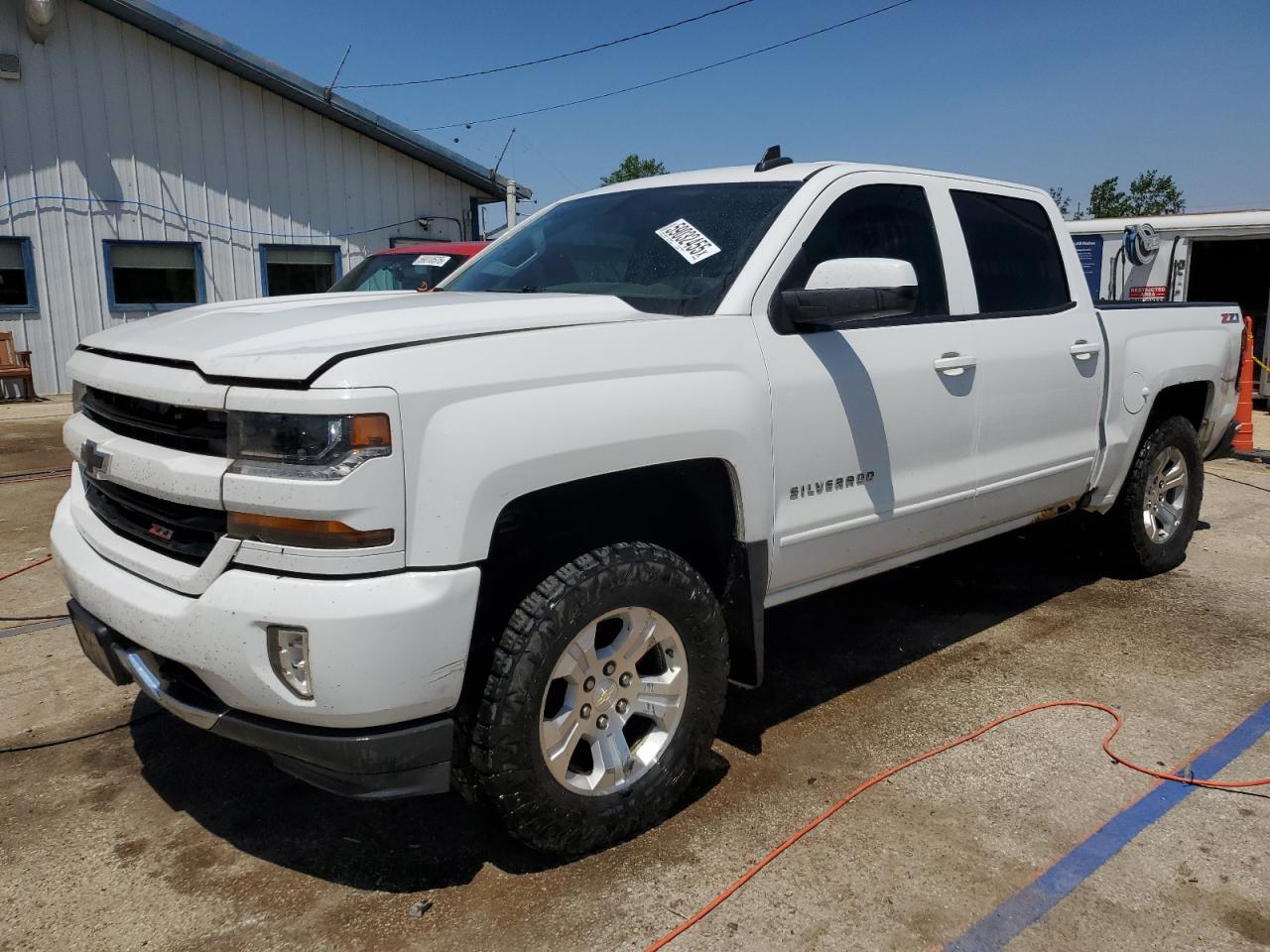 2016 Chevrolet Silverado K1500 Lt продається в Pekin, IL - Rear End